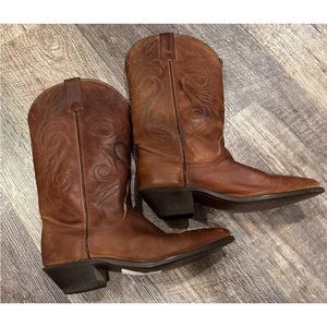 Vintage Dingo cowboy boots brown women’s/girls size 6 style# 17364